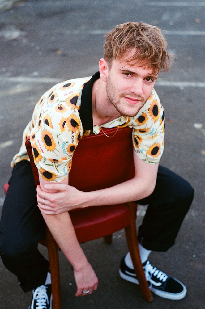 kwassa Drops New Single 'Moonwalking' News Clash Magazine